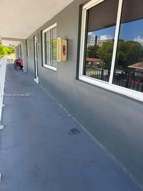 3-bedroom rental at 920 SE 2nd Avenue #7, Hallandale Beach