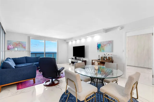 2-bedroom rental at 6039 Collins Avenue #1527, Miami Beach