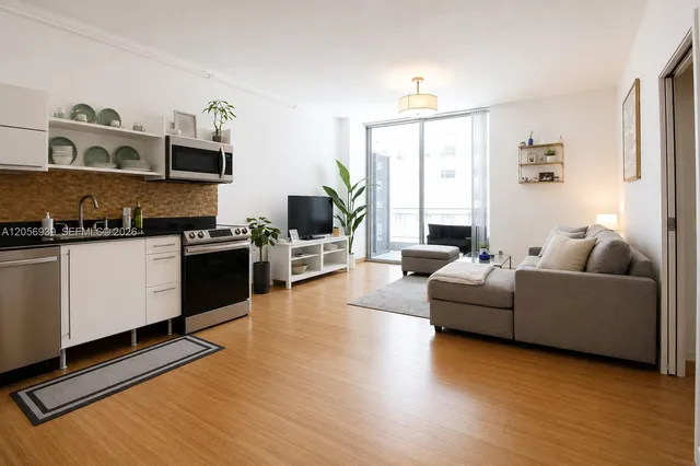 1-bedroom rental at 690 SW 1st Court #1528, Miami