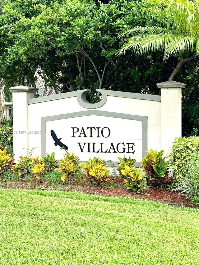 4-bedroom rental at 613 Patio Village Way, Weston