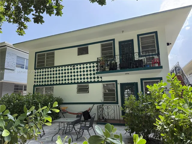 Commercial at 934 Meridian Avenue, Miami Beach