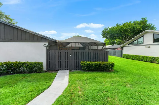 3-bedroom home at 1158 Summit Trail Circle #C, West Palm Beach