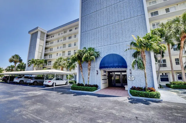 2-bedroom rental at 1 HARBOURSIDE Drive #3603, Delray Beach