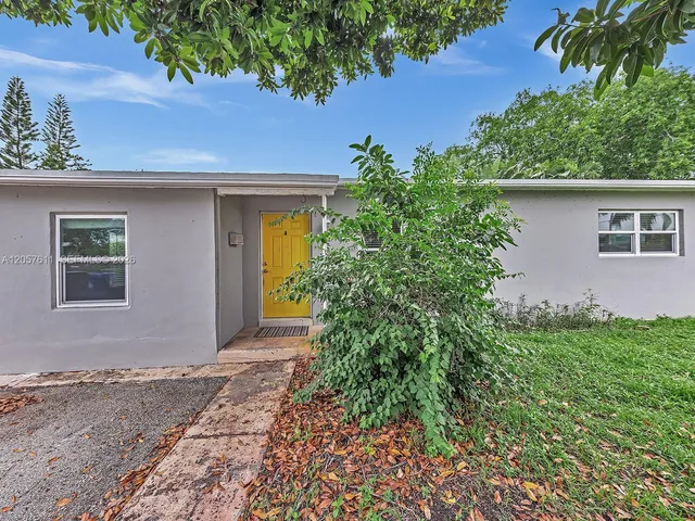 3-bedroom home at 1636 NE 15th Avenue, Fort Lauderdale