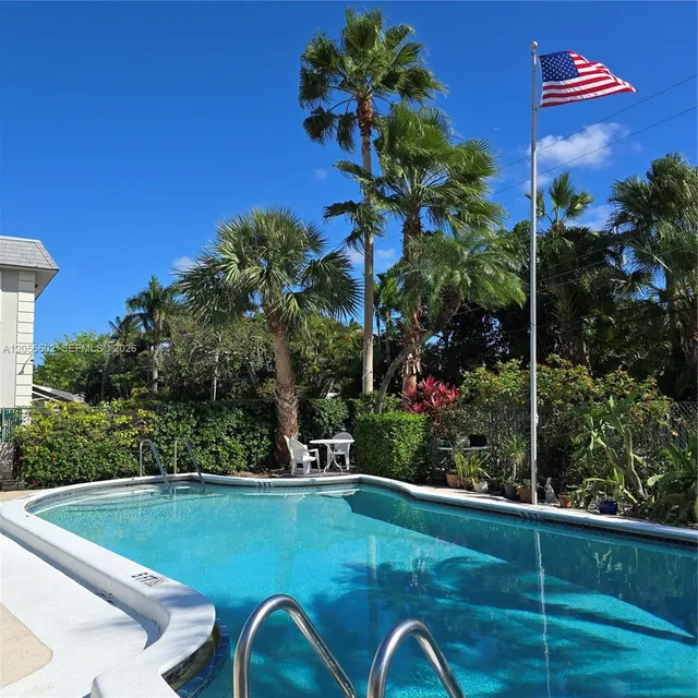 1-bedroom rental at 1520 Mckinley Street #105E, Hollywood