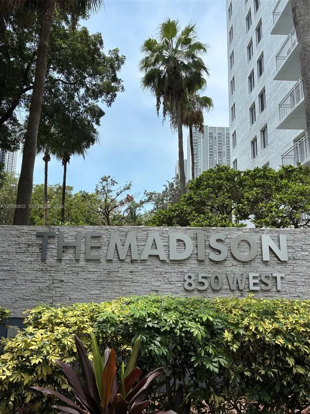 2-bedroom rental at 850 N Miami Avenue #W406, Miami