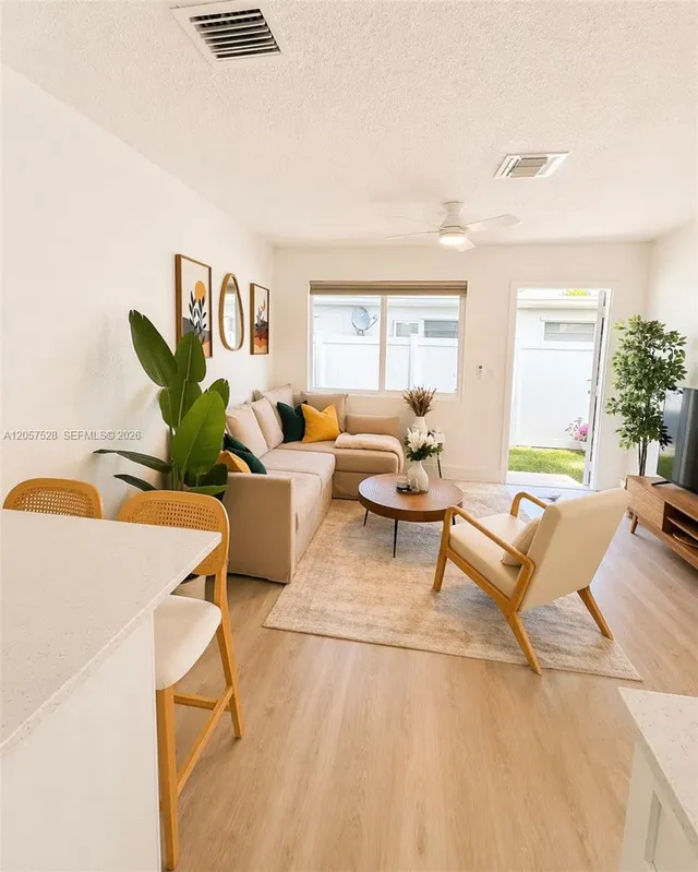 2-bedroom rental at 5712 Mayo Street #2, Hollywood