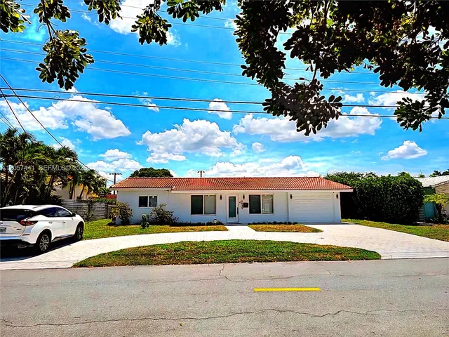 3-bedroom rental at 1430 NE 53rd Court, Fort Lauderdale