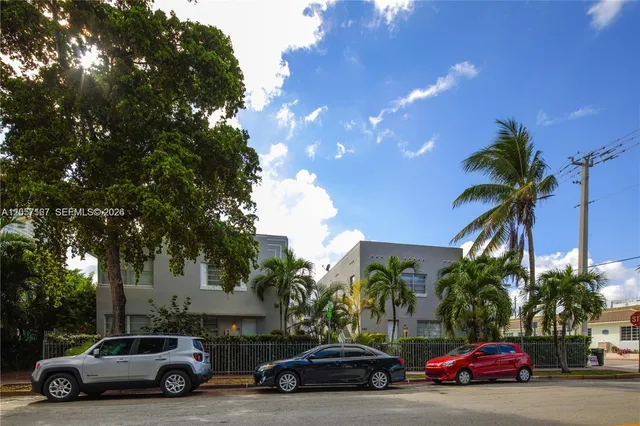 Commercial at 560 Michigan Avenue, Miami Beach