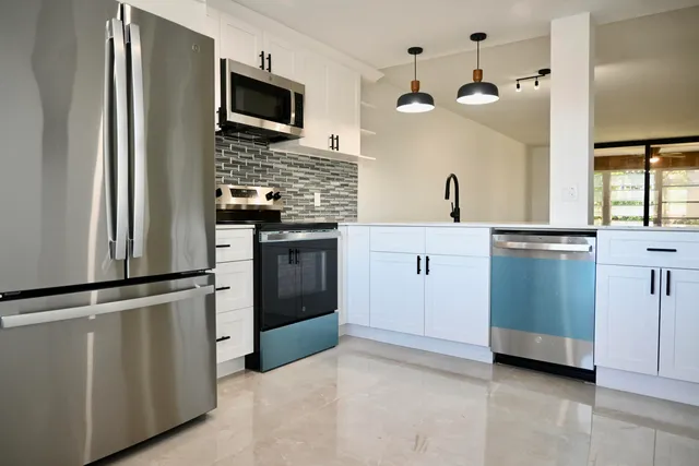 2-bedroom home at 6675 S Oriole Boulevard #3060, Delray Beach