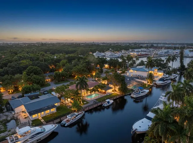 4-bedroom home at 2587 SW 30TH Avenue, Fort Lauderdale