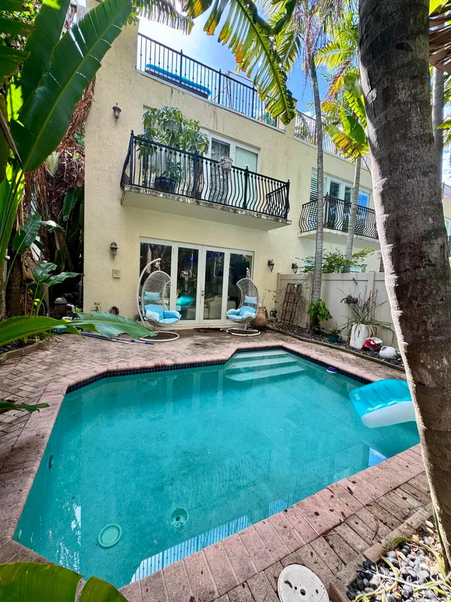 4-bedroom rental at 808 N Victoria Park Road #0, Fort Lauderdale
