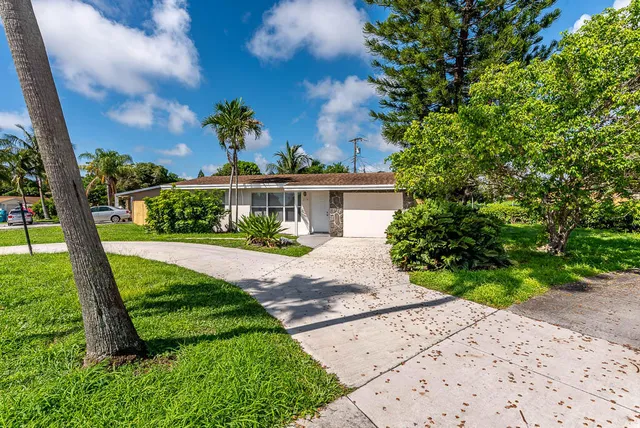 3-bedroom rental at 314 E Gateway Boulevard, Boynton Beach