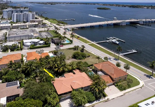4-bedroom rental at 107 FLAGLER PROMENADE S, West Palm Beach