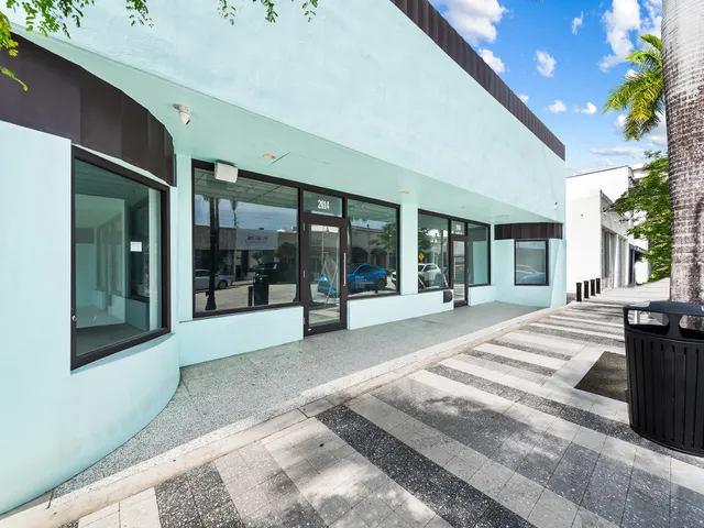 Commercial at 2014-2016 Harrison Street, Hollywood