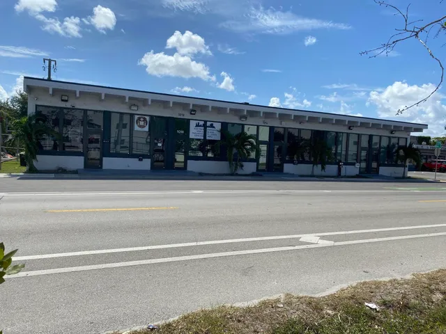 Commercial at 1000 S 56th Avenue, Hollywood