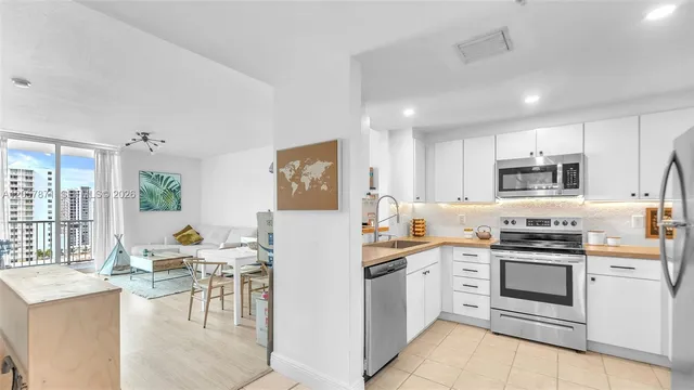 1-bedroom home at 1250 S Miami Avenue #1307, Miami