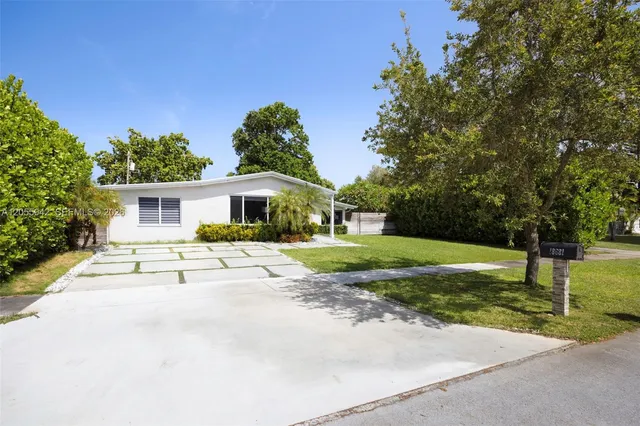 4-bedroom home at 18681 Belview Drive, Cutler Bay