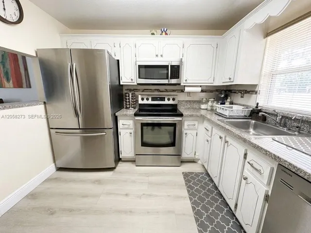 1-bedroom home at 9801 Sunrise Lakes Boulevard #203, Sunrise