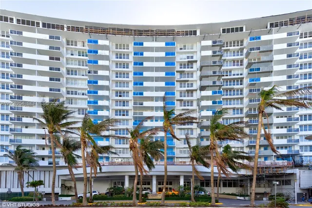 1-bedroom home at 100 Lincoln Road #602, Miami Beach