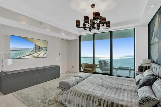 3-bedroom rental at 18975 Collins Avenue #2001, Sunny Isles Beach