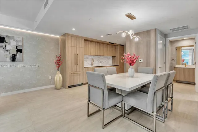 2-bedroom rental at 77 SE 5th Street #2006, Miami