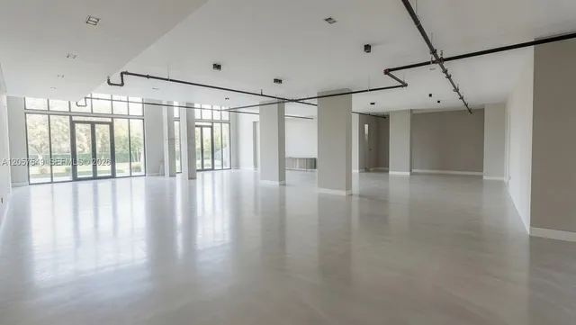 Commercial at 415 NE 35th Terrace, 