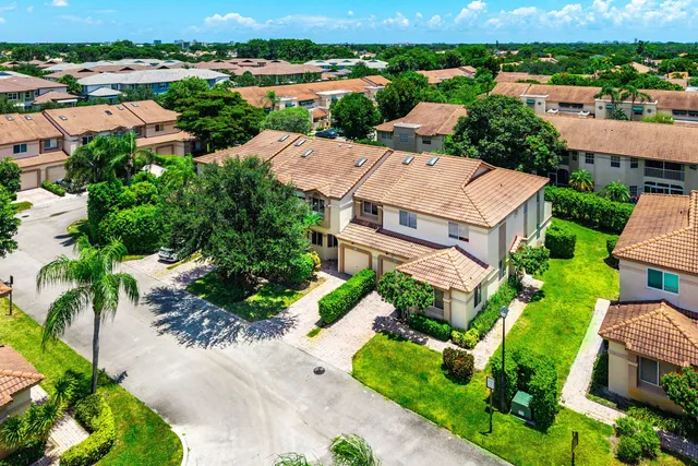 3-bedroom home at 6757 Via Regina, Boca Raton