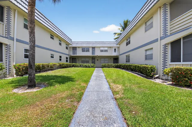 1-bedroom home at 103 Brittany C, Delray Beach