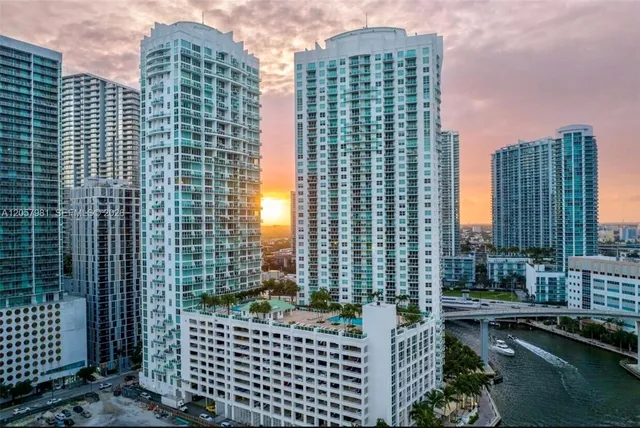 2-bedroom rental at 41 SE 5th Street #2407, Miami