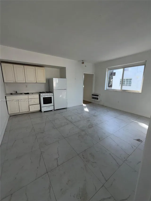 1-bedroom rental at 1026 Euclid Avenue #10, Miami Beach