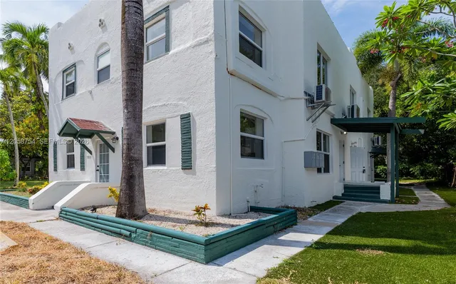 1-bedroom rental at 709 SW 4th Court #7, Fort Lauderdale