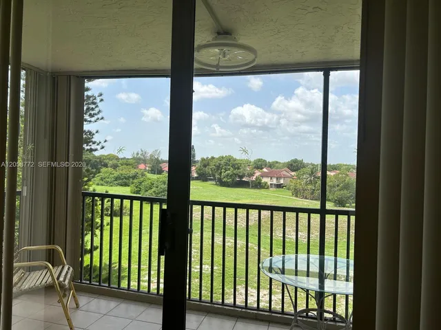 2-bedroom rental at 3821 Environ Boulevard #505, Lauderhill
