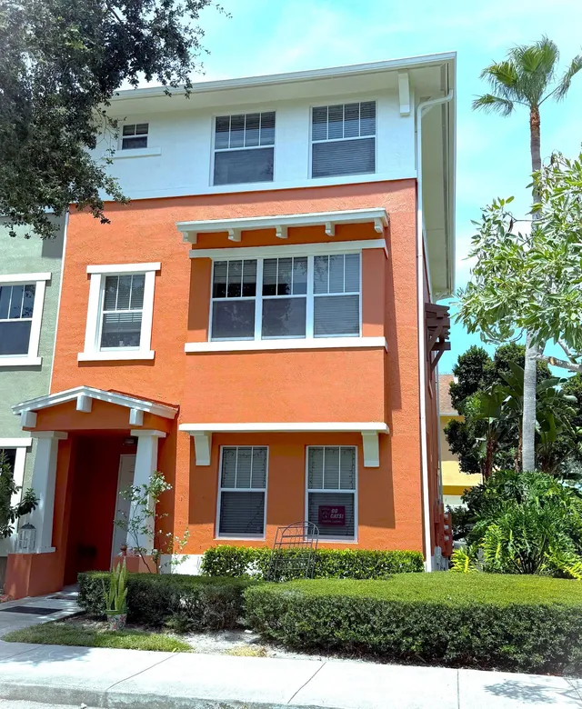 4-bedroom home at 883 MILLBRAE Court #6, West Palm Beach