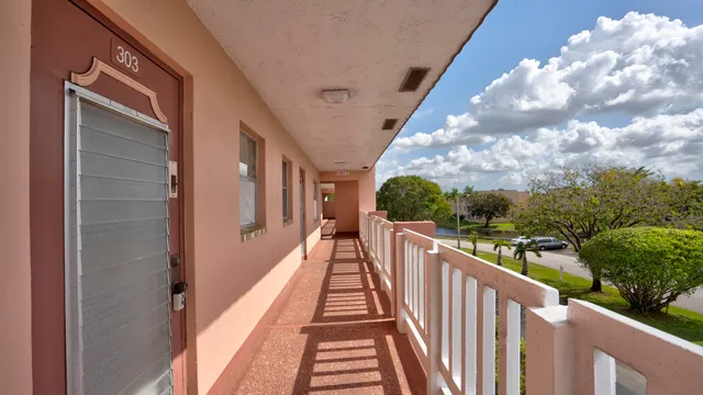 2-bedroom home at 9400 SUNRISE LAKES Boulevard #303, Sunrise