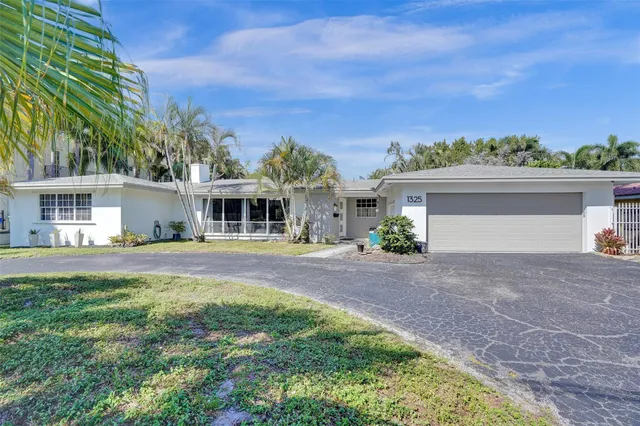 3-bedroom home at 1325 MIDDLE RIVER Drive, Fort Lauderdale