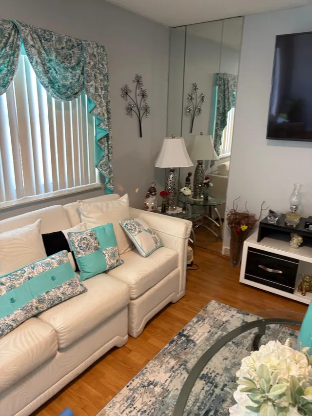1-bedroom rental at 275 MONACO F, Delray Beach