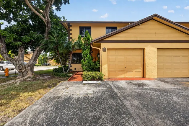 3-bedroom home at 1130 NE 210th Terrace, Miami