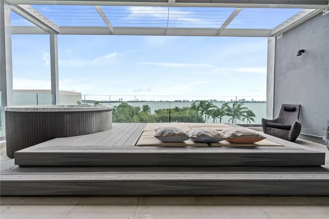 6-bedroom home at 650 NE 32nd Street #BH2, Miami