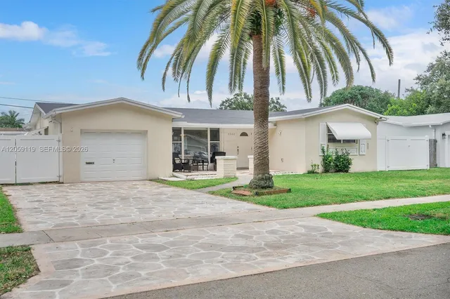 3-bedroom home at 8963 SW 53rd Street, Cooper City
