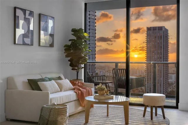 1-bedroom rental at 159 NE 6th Street #2704, Miami