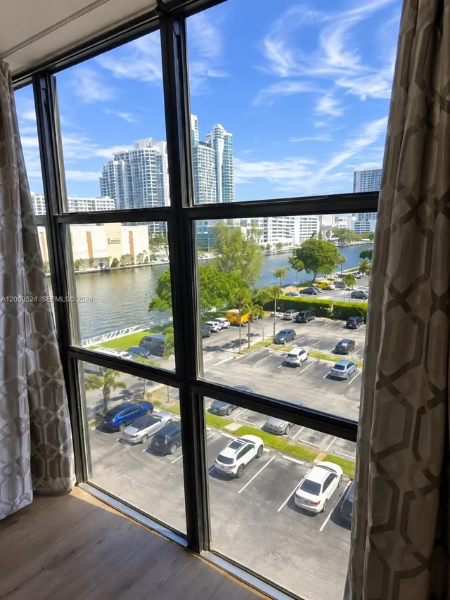 1-bedroom rental at 800 Parkview Drive #716, Hallandale Beach