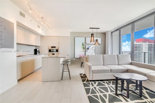 1-bedroom rental at 4010 S Ocean Drive #R1006, Hollywood