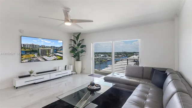 1-bedroom rental at 2900 NE 30th Street #F7, Fort Lauderdale