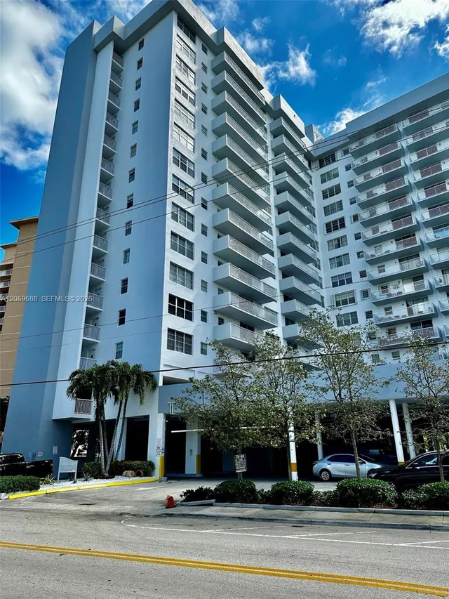 1-bedroom rental at 137 Golden Isles Drive #512, Hallandale Beach