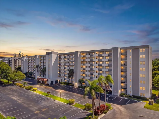 2-bedroom home at 5900 NW 44th Street #414, Lauderhill