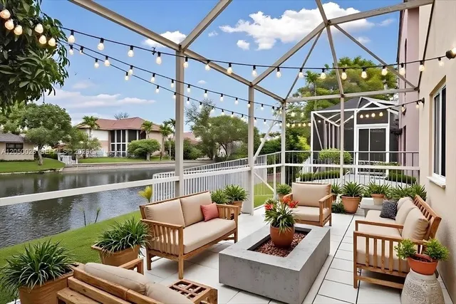 4-bedroom home at 9847 Fairway Cove Lane, Plantation