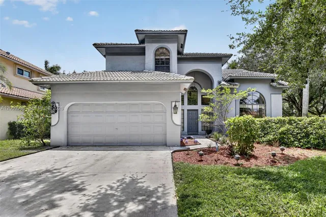 4-bedroom home at 11584 Waterford Court, Cooper City