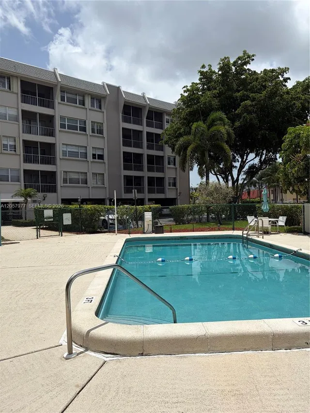 2-bedroom home at 505 Spencer Drive #315, West Palm Beach