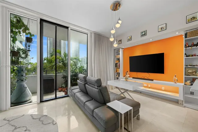 1-bedroom rental at 350 NE 24th Street #703, Miami
